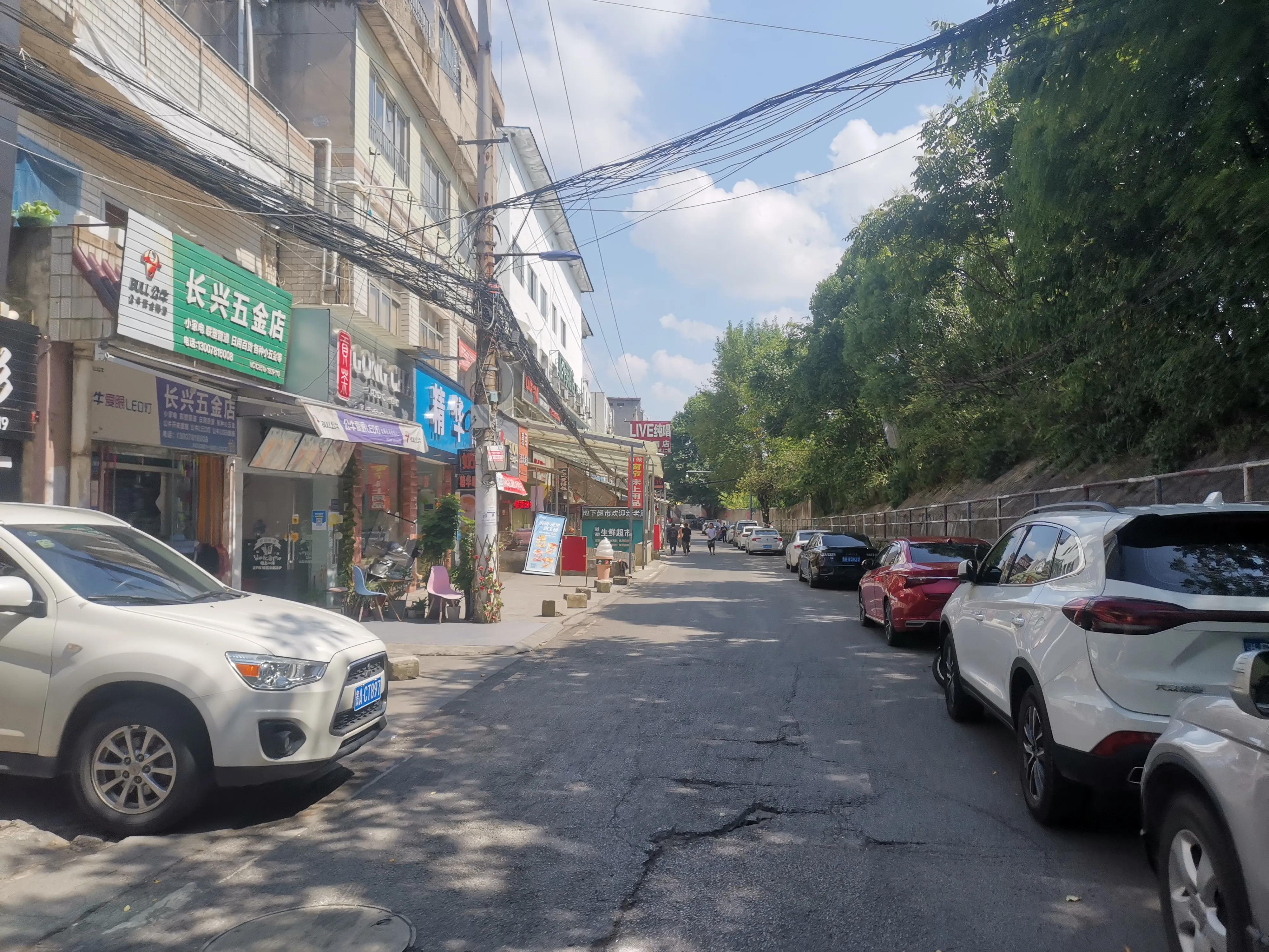 贵州民族大学独有的风景,贵州民族大学游