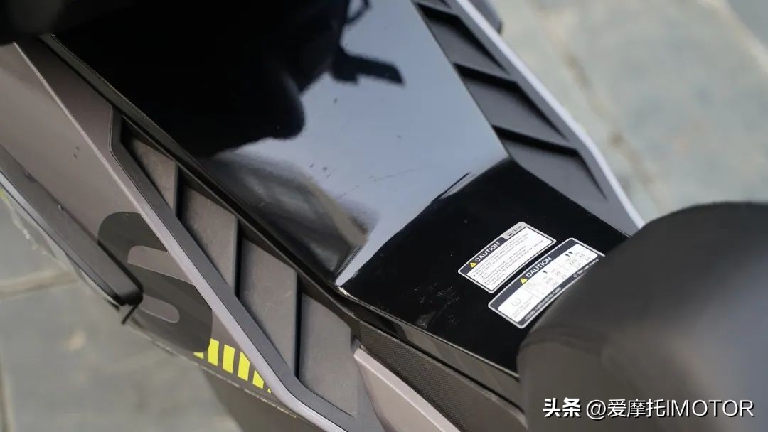 斐兔fw-06对比e300p速度,斐兔电摩fw-03续航能力