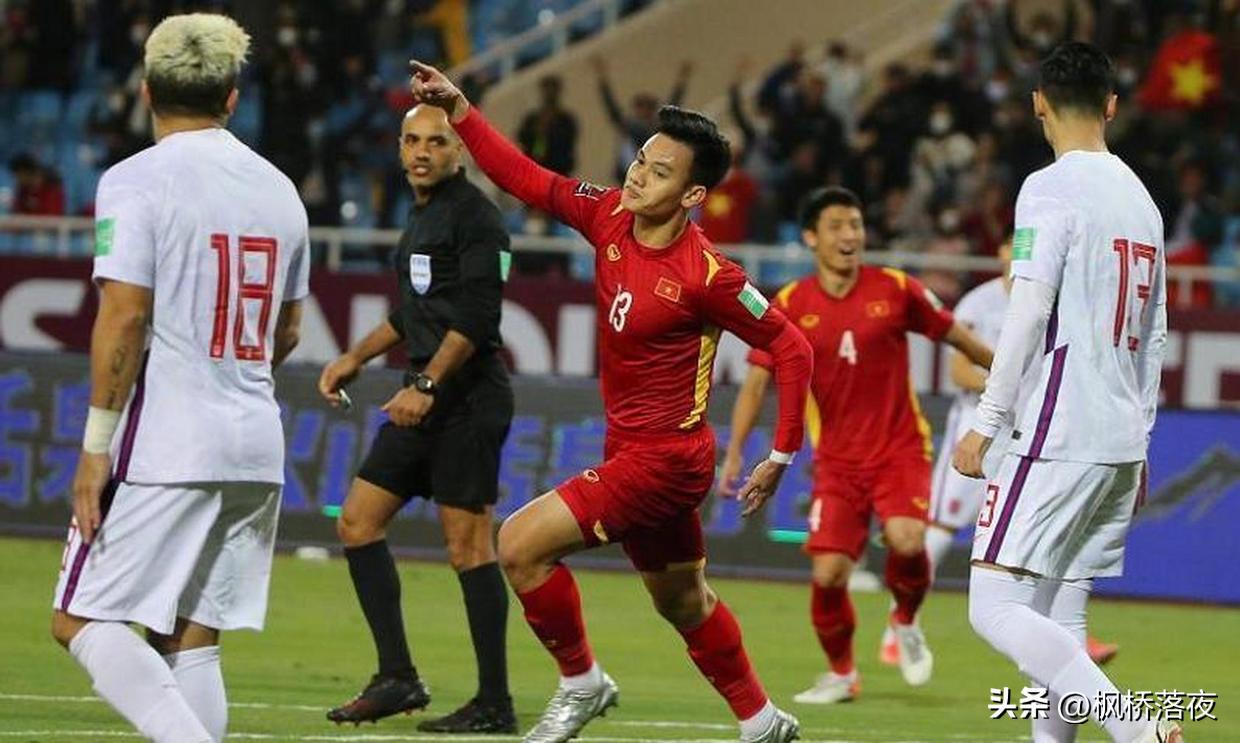 8球9助！能够替代武磊的男人出现了！29岁前苏宁飞翼越来越完美