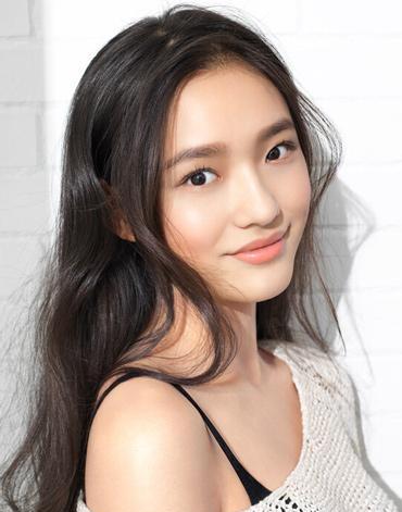 明星烤瓷牙发黑,明星烤瓷牙牙齿磨小后照片