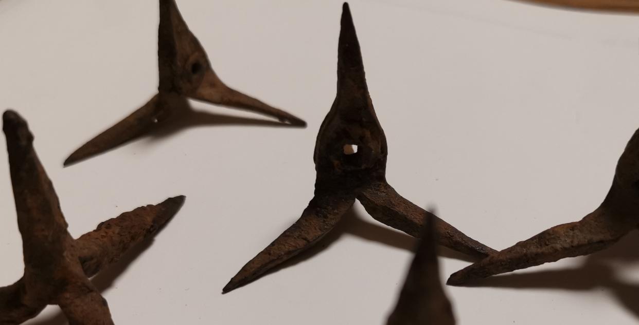 古代铁蒺藜用来干什么,古代骑兵的克星武器