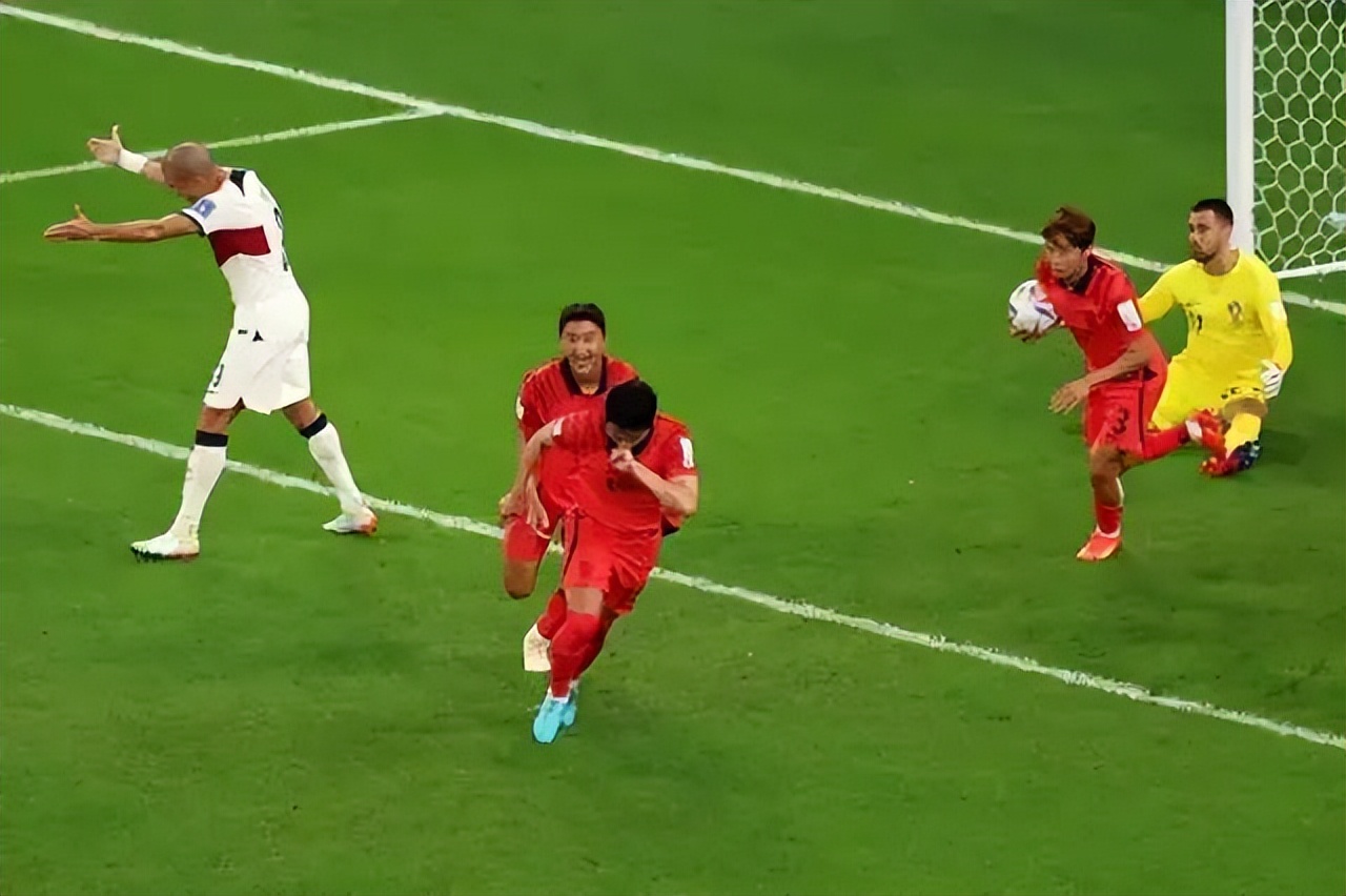 卡塔尔世界杯吉祥物素描图,卡塔尔世界杯构图