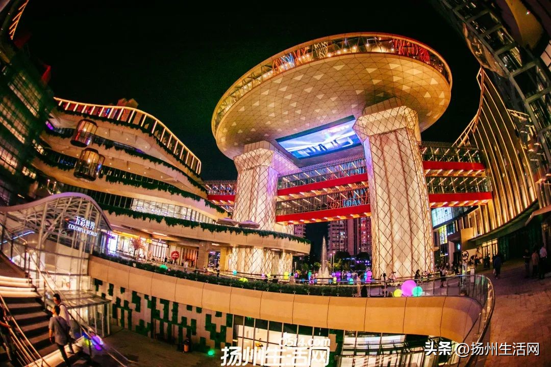 商圈新贵的没落，五彩世界在扬四年都发生了什么？