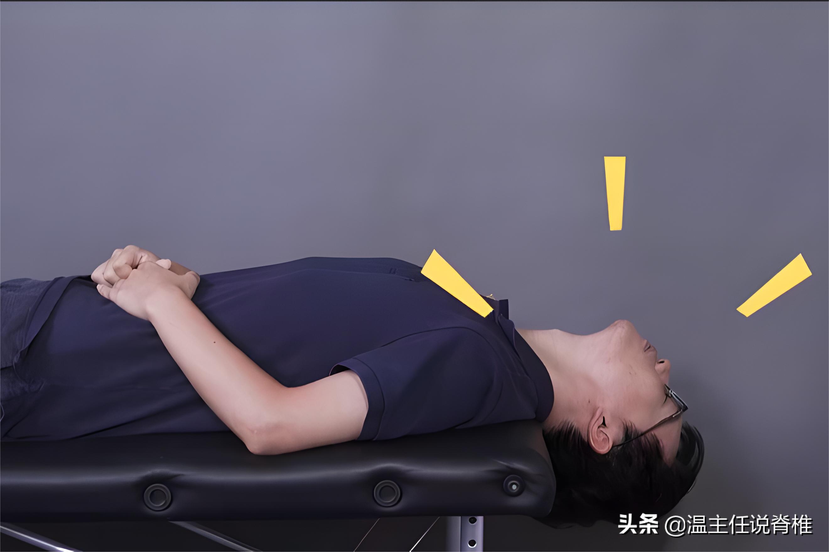 脖子上长富贵包其实是患了颈椎病,脖子后面的富贵包怎么按摩能去掉