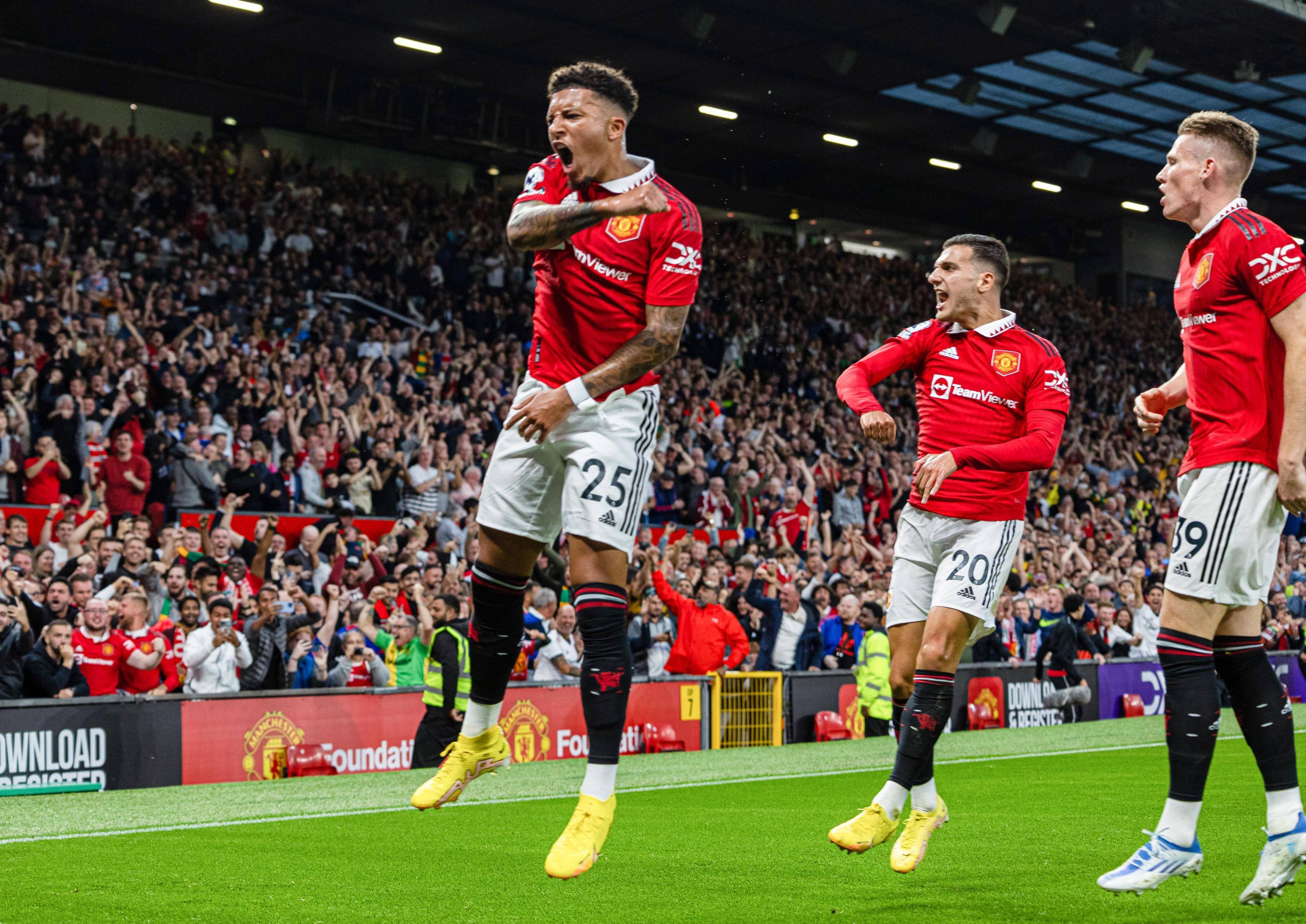 2.2亿球星加盟曼联，组梦幻“三巨头”？土豪入主，好日子来了