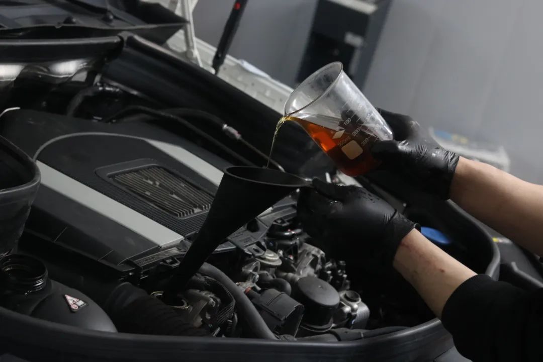 奔驰老款gls300翻新改造,奔驰glk300翻新全过程