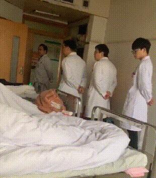 老婆包里发现的药片,老婆包里发现这个药片