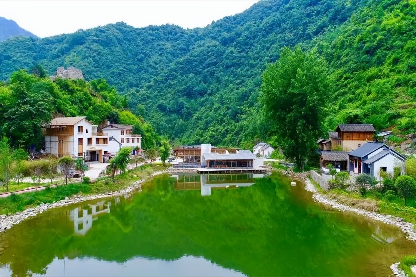 夏天游玩路线,夏天旅游最佳路线推荐