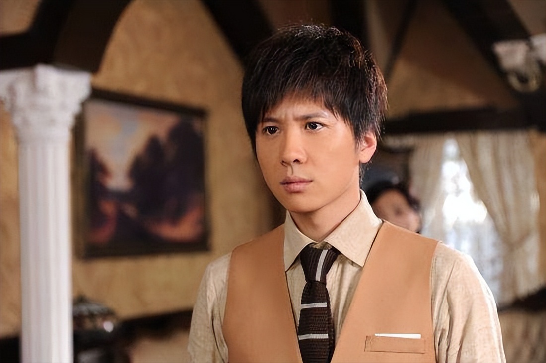 从查无此人到一鸣惊人,从大红大紫到无人提及的男明星