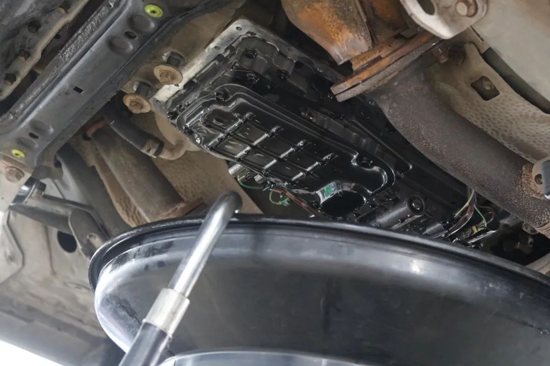 翻新丰田锐志,广州丰田锐志汽车翻新最好的店