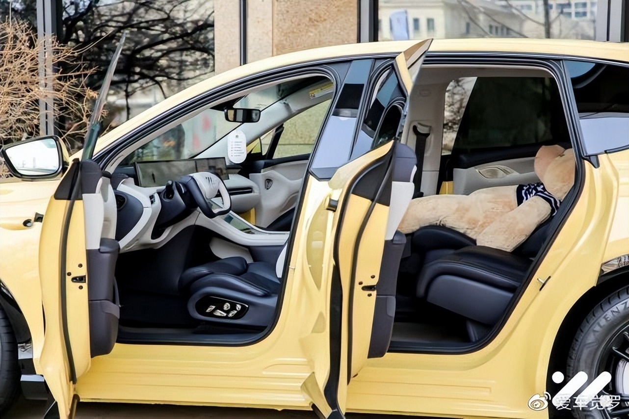 智己ls7汽车介绍,智己汽车ls7内饰