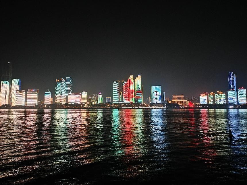 motorazr40ultra上手,motorazr40ultra值得买吗