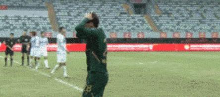 深度-中甲升超大戏上演神剧情中国足球踢得不是人情世故