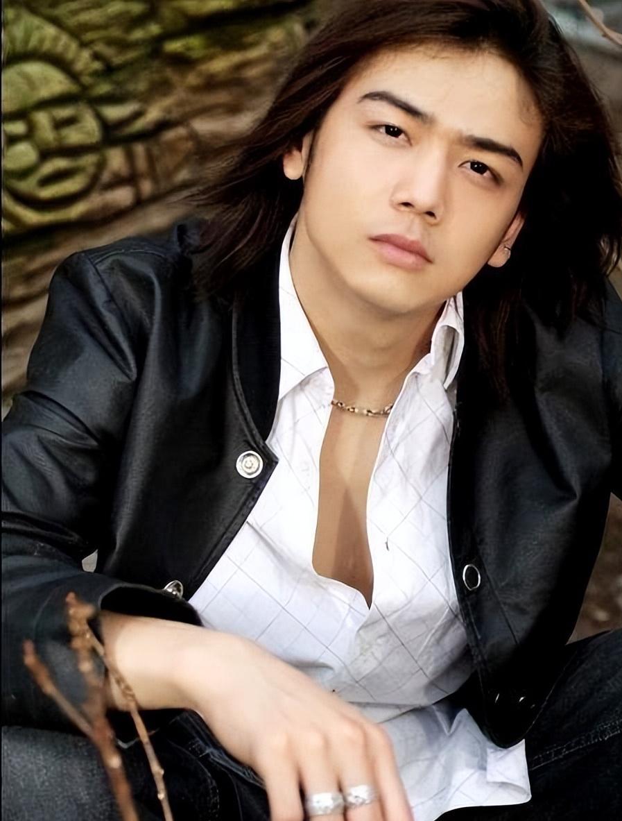 杨烁落魄总裁,杨烁落魄的时候捡垃圾