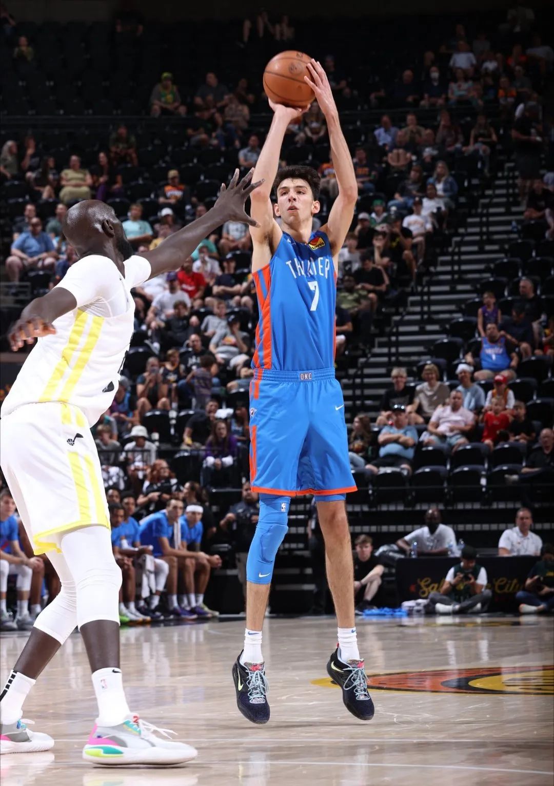 胖头陀被揍视频,莫兰特被对手嘲讽空砍40分