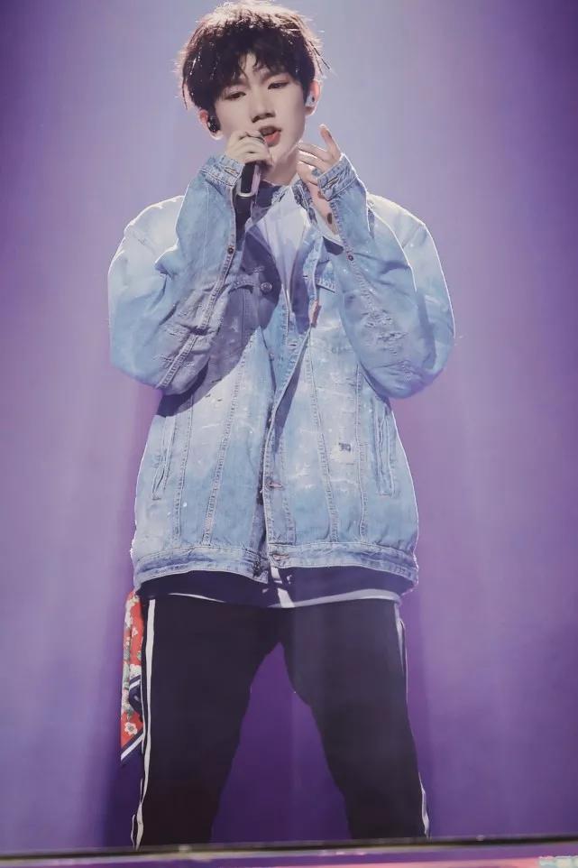 王源图片手机壁纸手控,王源壁纸女生专用高清