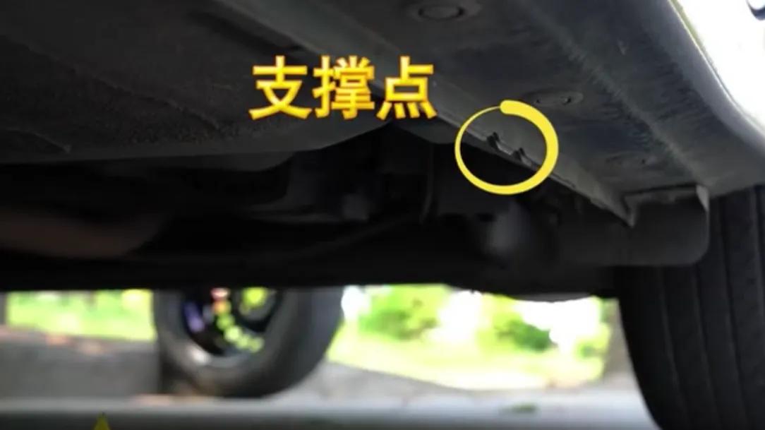 车胎没气了没有备胎救援怎么用,车胎没气了没有备胎