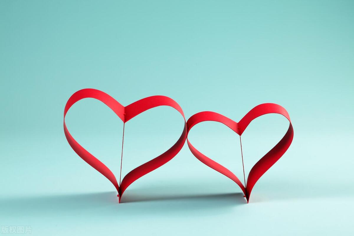 520朋友圈文案8字简短浪漫,520发朋友圈文案干净短句