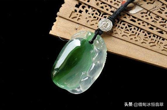 买翡翠商量价格,买翡翠砍价要不要吃药