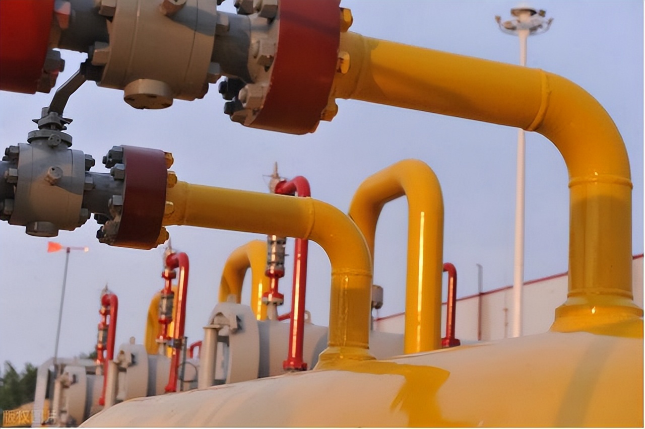 有奶就是娘!多国石油减产后,日本果断抛弃美国,直奔俄油气而去