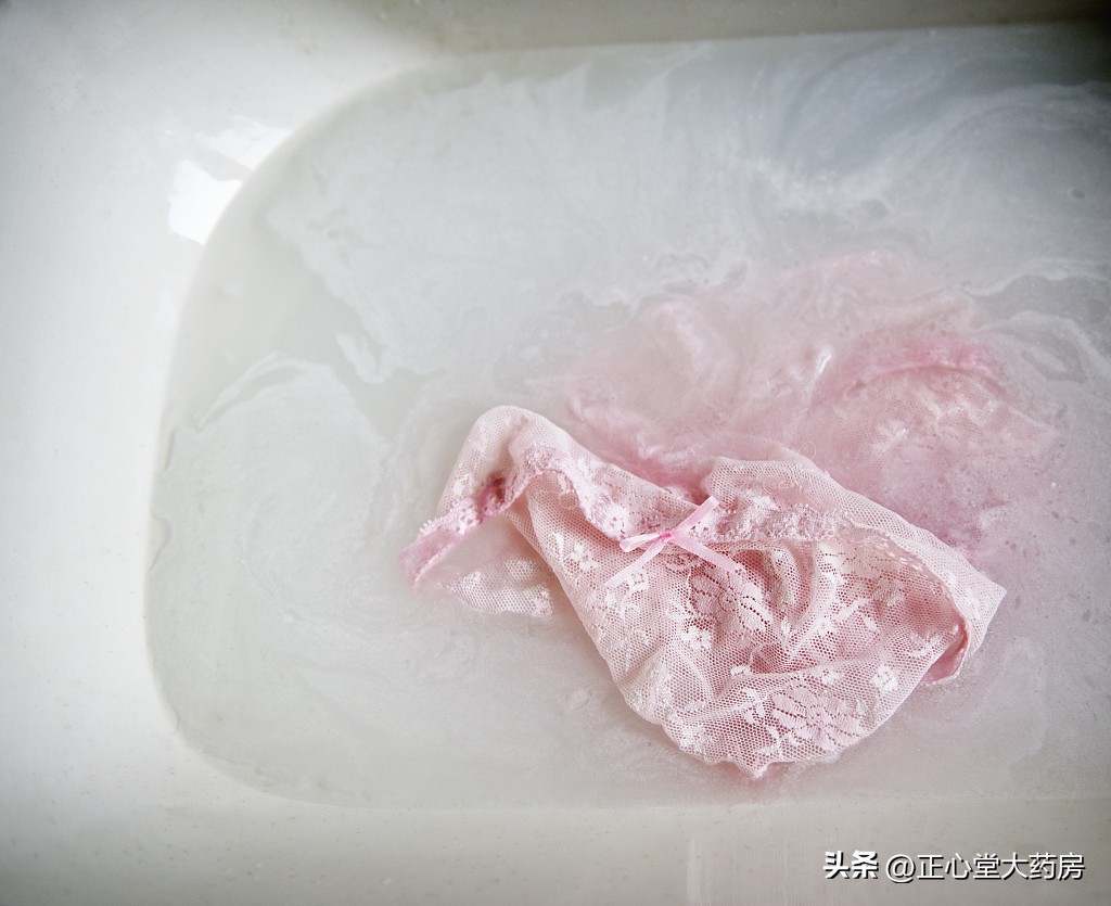 内衣和袜子能一起洗吗,内衣和袜子一起洗会传染脚气吗