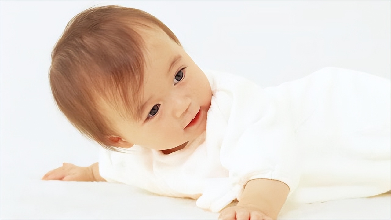 儿科专家建议：家有男娃，穿纸尿裤的几点细节要注意，事关娃健康