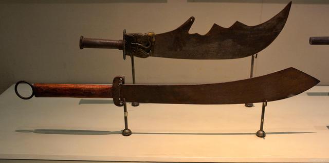 古代大将真能挥住多少斤的兵器,出土的古代兵器的真实重量