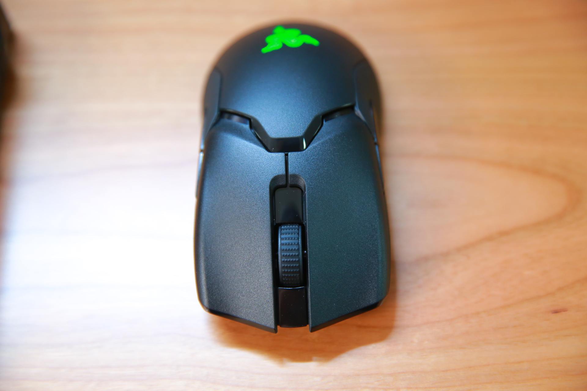 打造一台完美的电脑桌,自己打造好看的桌面