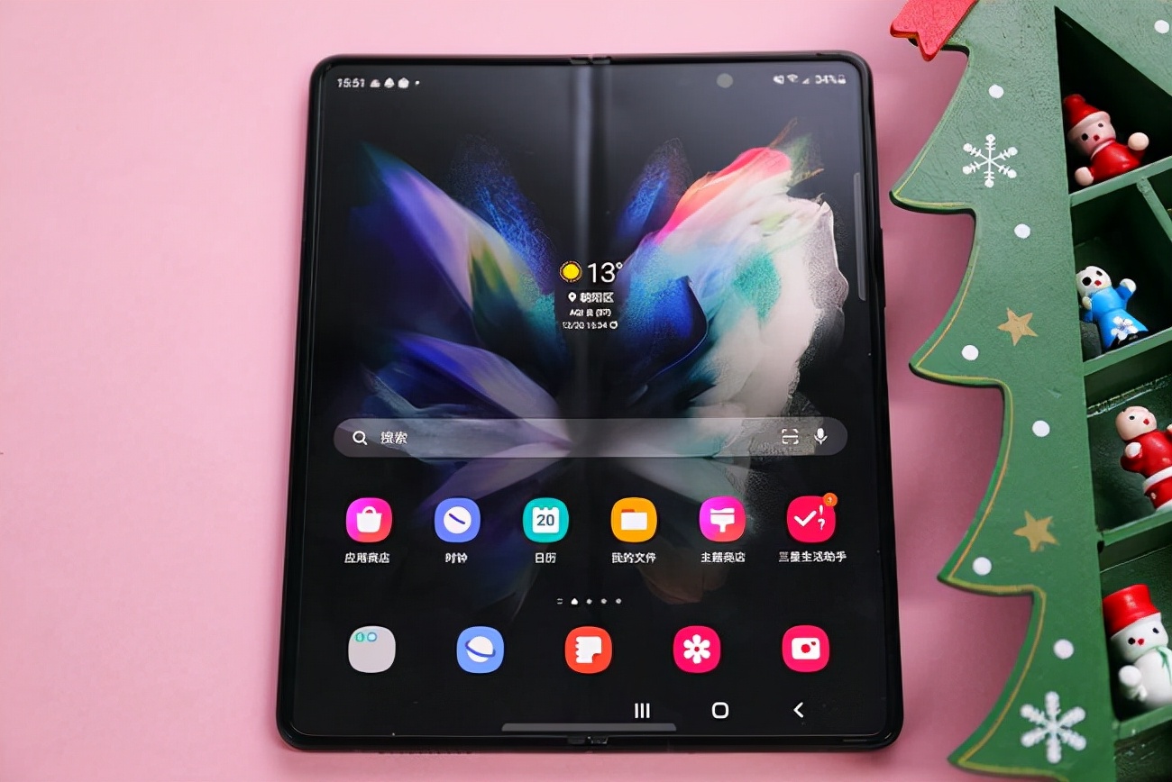 这屏幕摔不起！细数折叠屏手机维修费，内屏价格顶一部iPhone13