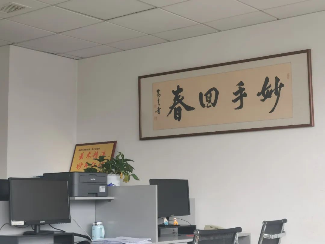 7月份人来人往街道,7月北京人山人海