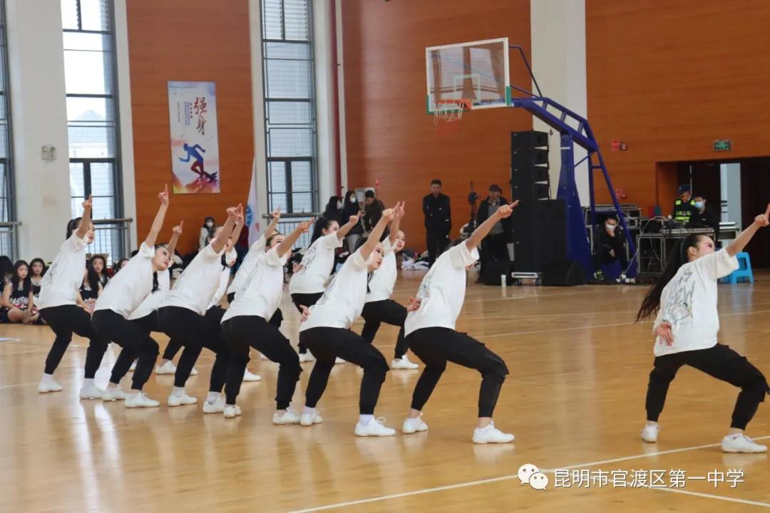 2016全国啦啦操少年乙组花球,官一中运动会项目成绩