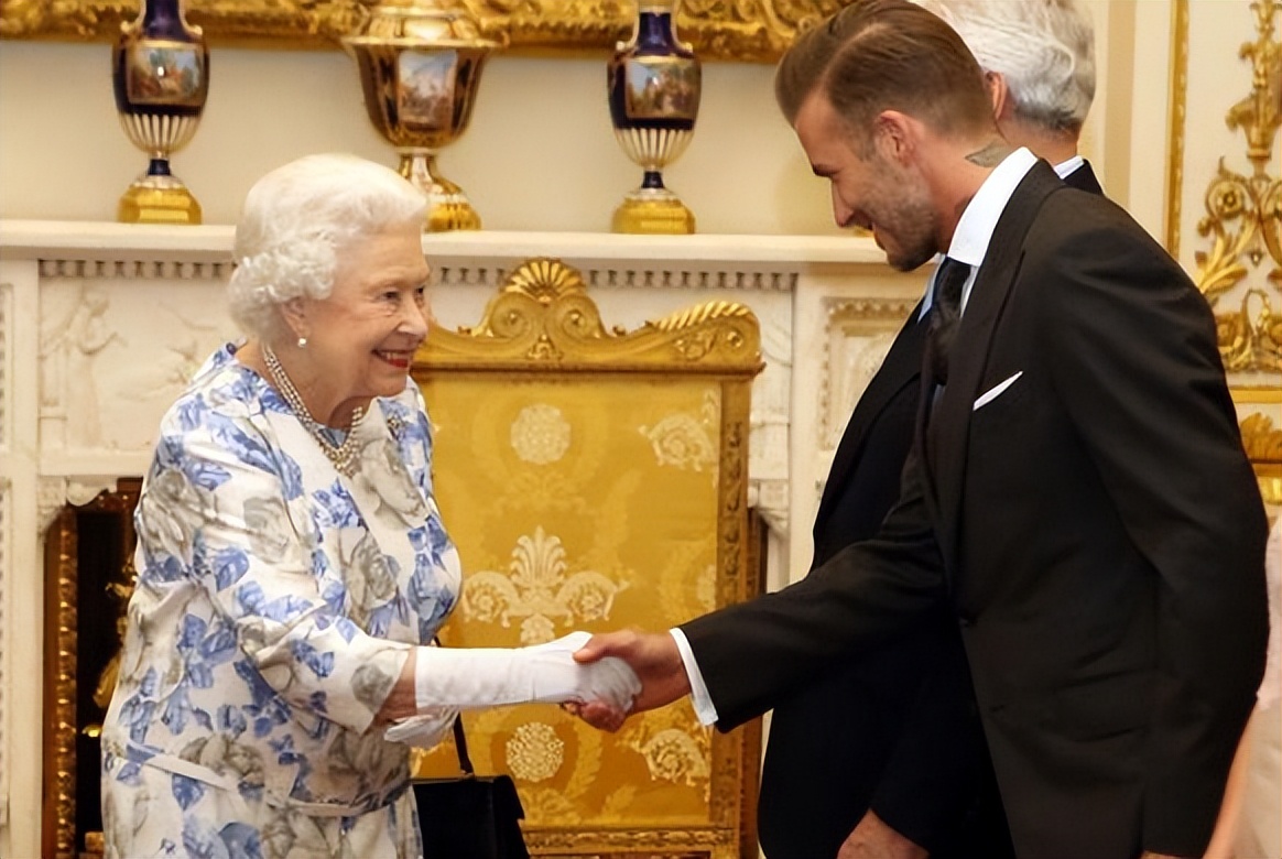 灏忚礉鎺掗槦鍝簡,灏忚礉鎺掗槦鍚婂攣濂崇帇