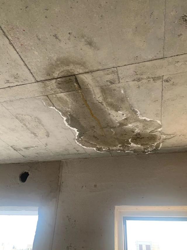 顶层漏水最佳解决方法,顶层漏水应该找谁解决问题