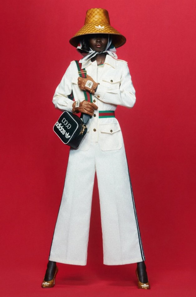 阿迪达斯古驰联名雨伞测试,adidasgucci联名雨伞