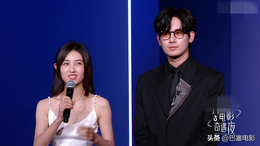 明星舞台唱歌谢霆锋张柏芝,明星与谢霆锋同框