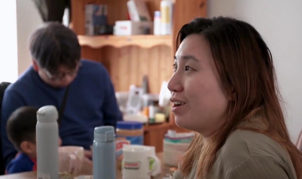 移民香港女教师离婚了吗,香港教师夫妇移民后续