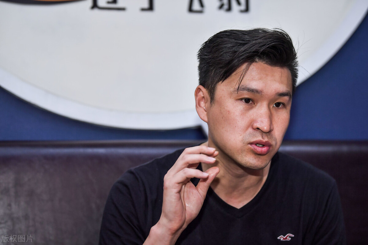 霍楠炮轰周琦完整版,霍楠炮轰徐静雨引群嘲