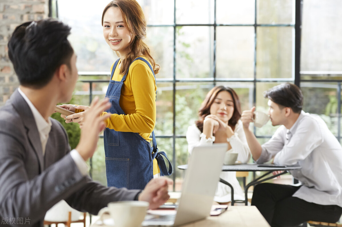 普通人如何逆袭财务自由,月入三千怎么才能实现财务自由