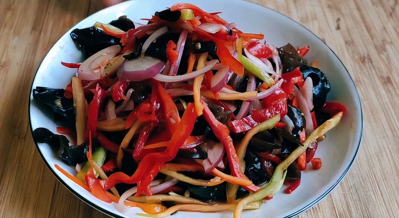 夏季小凉菜做法大全家常菜,冷菜捞汁黑毛肚夏季凉菜