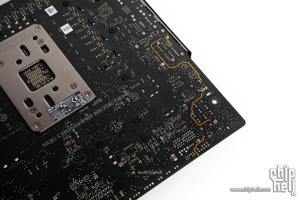 华硕tufgaminggt502弹药库白色,华硕gt502机箱黑橙搭配