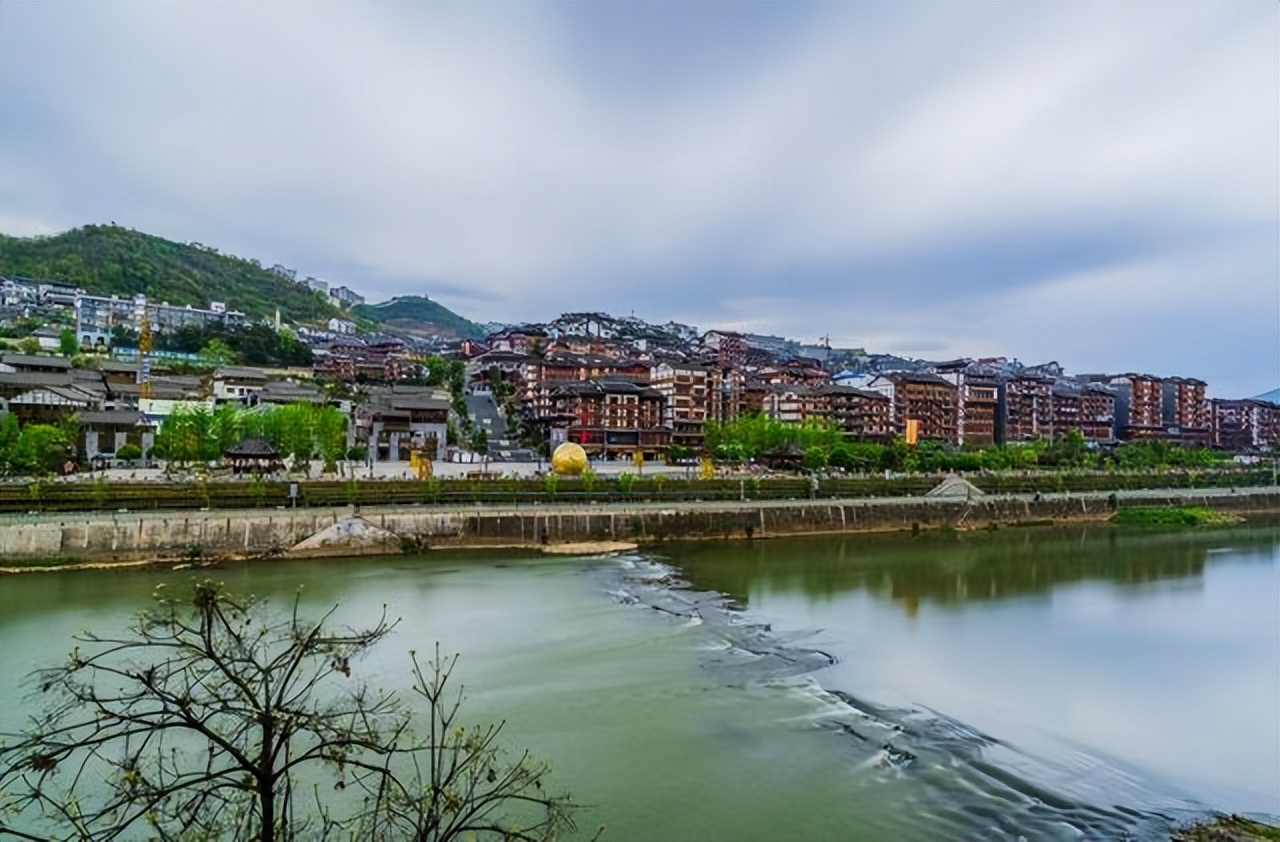 茅台镇酱酒为啥便宜,茅台镇比较靠谱的酱酒有哪些