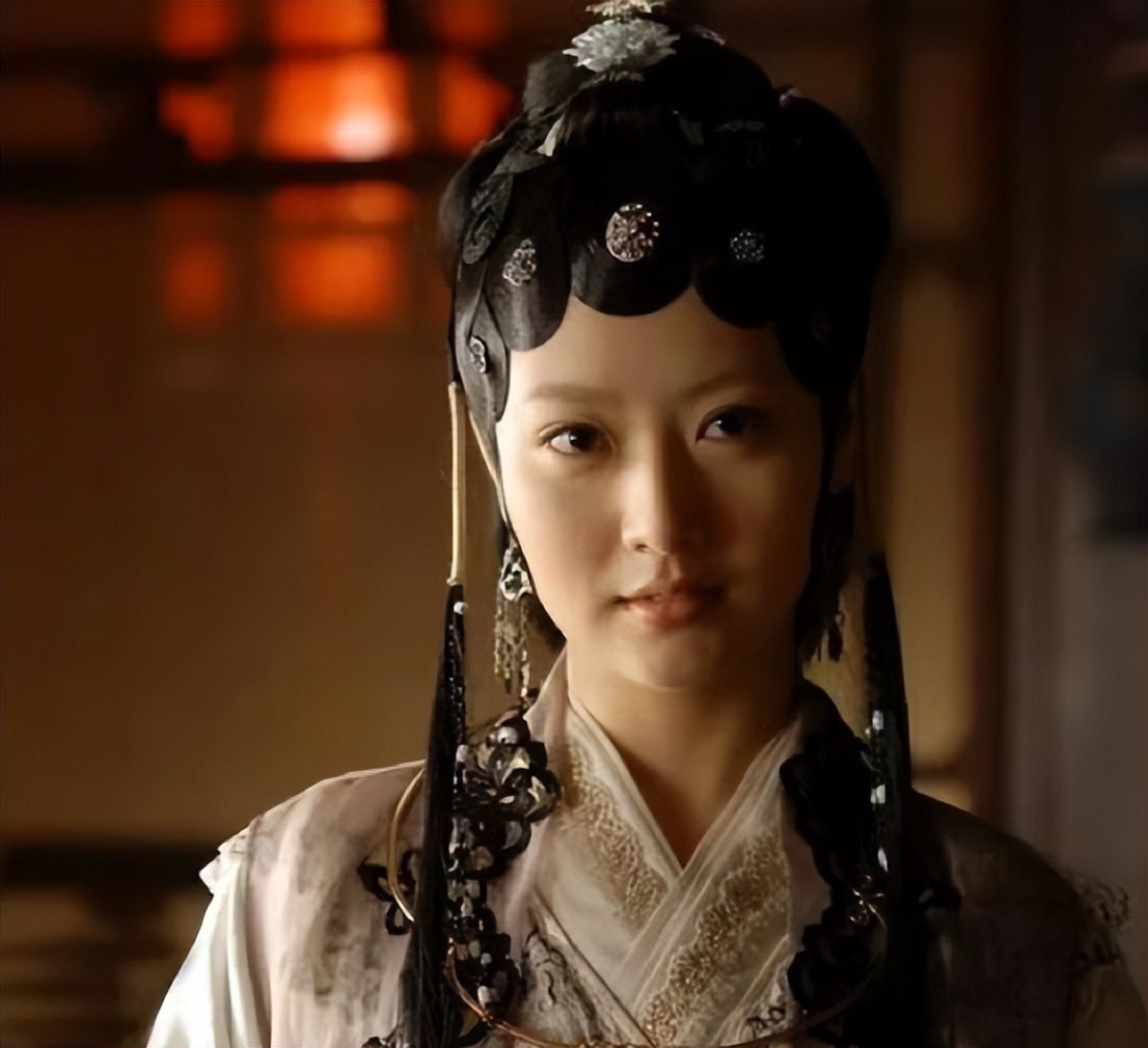 违法代言、人设崩塌、成老赖,曾经风靡的京城四美,8年后翻车了