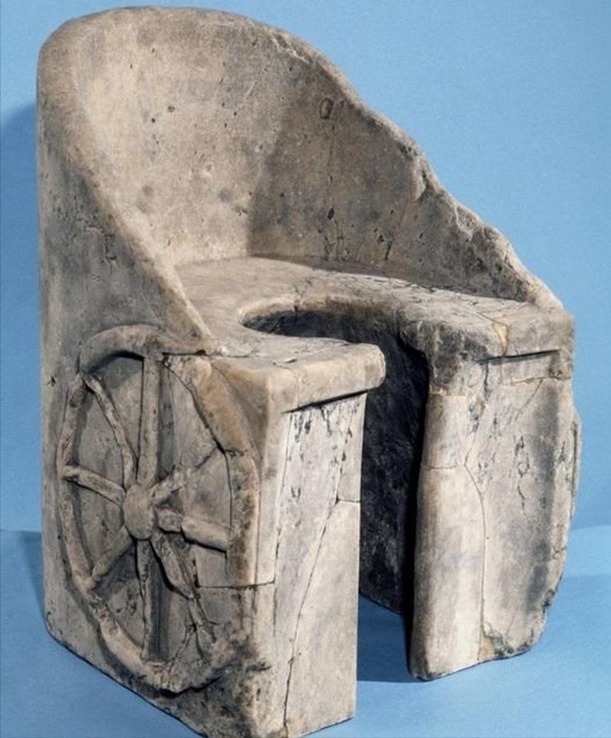 20年前的智能马桶,古罗马时代厕所