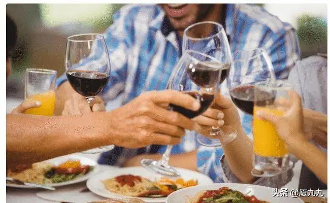 饭局上幽默的敬酒词,饭局敬酒词高情商幽默粤语