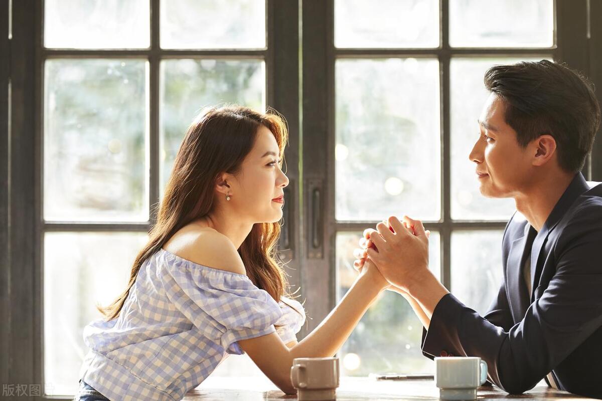 我五一回娘家，不放心保姆照顾卧床的老公，查看监控后倒吸一口气