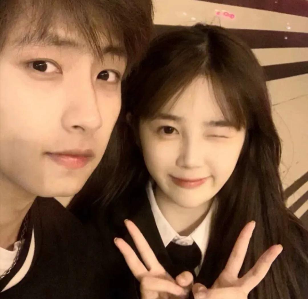 520创意文案图片,520浪漫文案黄金珠宝店