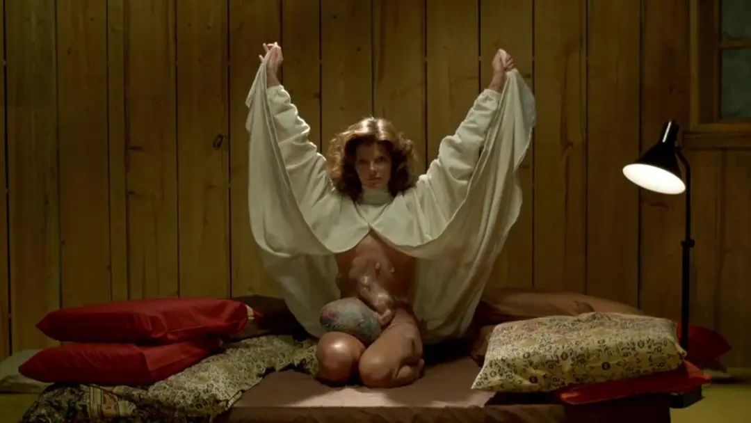 今年戛纳除了汤唯新片，还有这部大尺度科幻恐怖