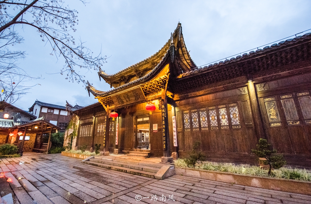 旅行来到福建长汀，发现一个“瑶池仙境”，内有成龙捐献的古建筑