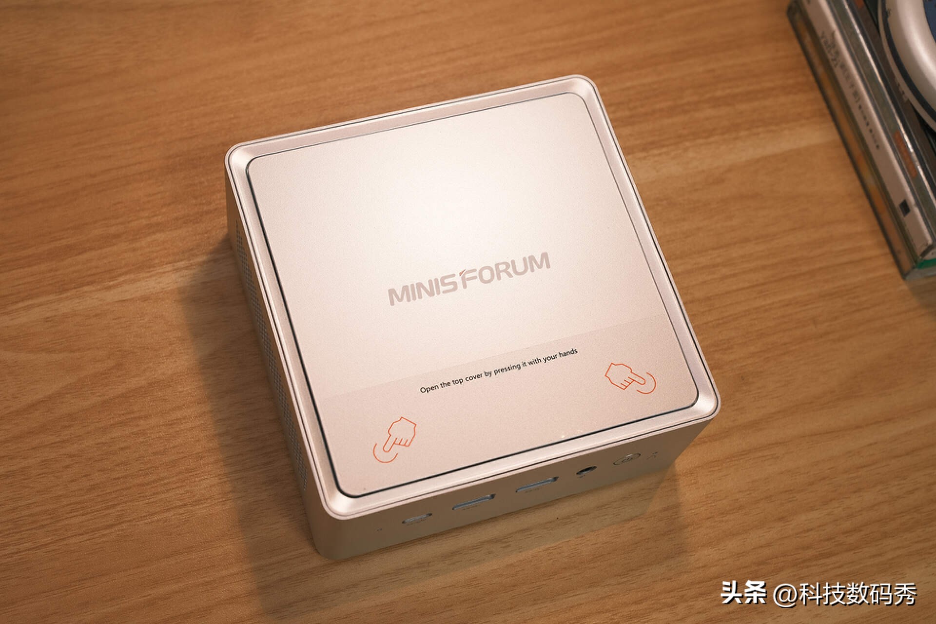 铭凡NPB7英特尔i7-13700H迷你主机测评，看看它到底值不值得买