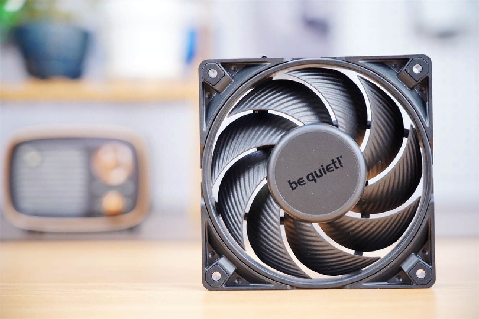 静音和性能相依兼得，支持三档转速，德商德静界PRO4值得拥有